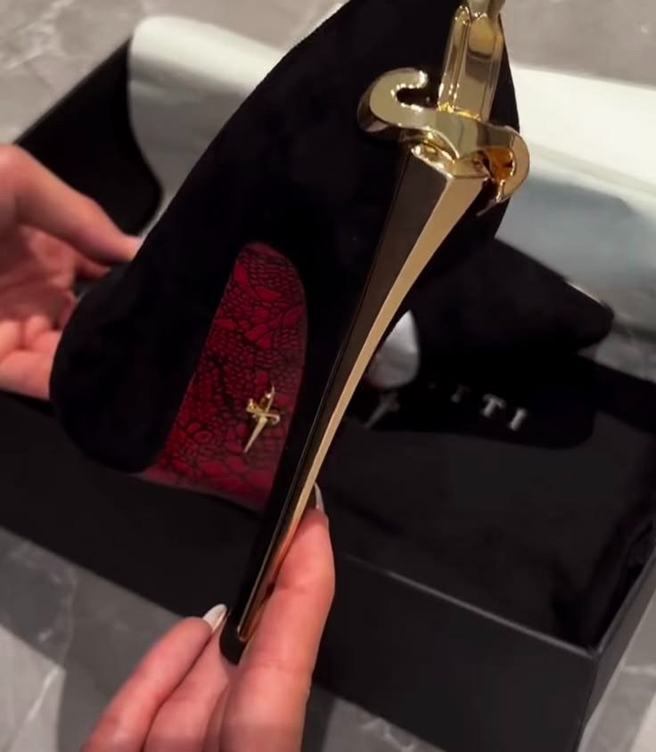 Buy Cesar_e Paciot_tii Blade Heels Women - Image 2