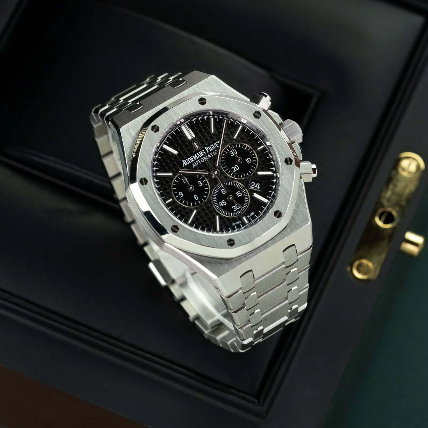 First Copy AP Royal Oak Chronograph Watch - Image 4
