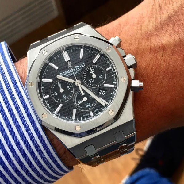 First Copy AP Royal Oak Chronograph Watch - Image 3