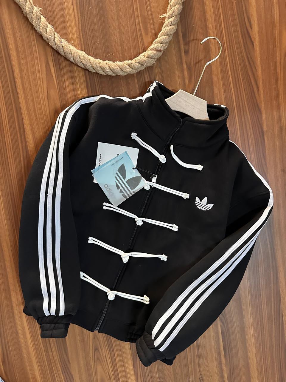 First Copy Adidas 3 Thread Fleece Upper - Image 3