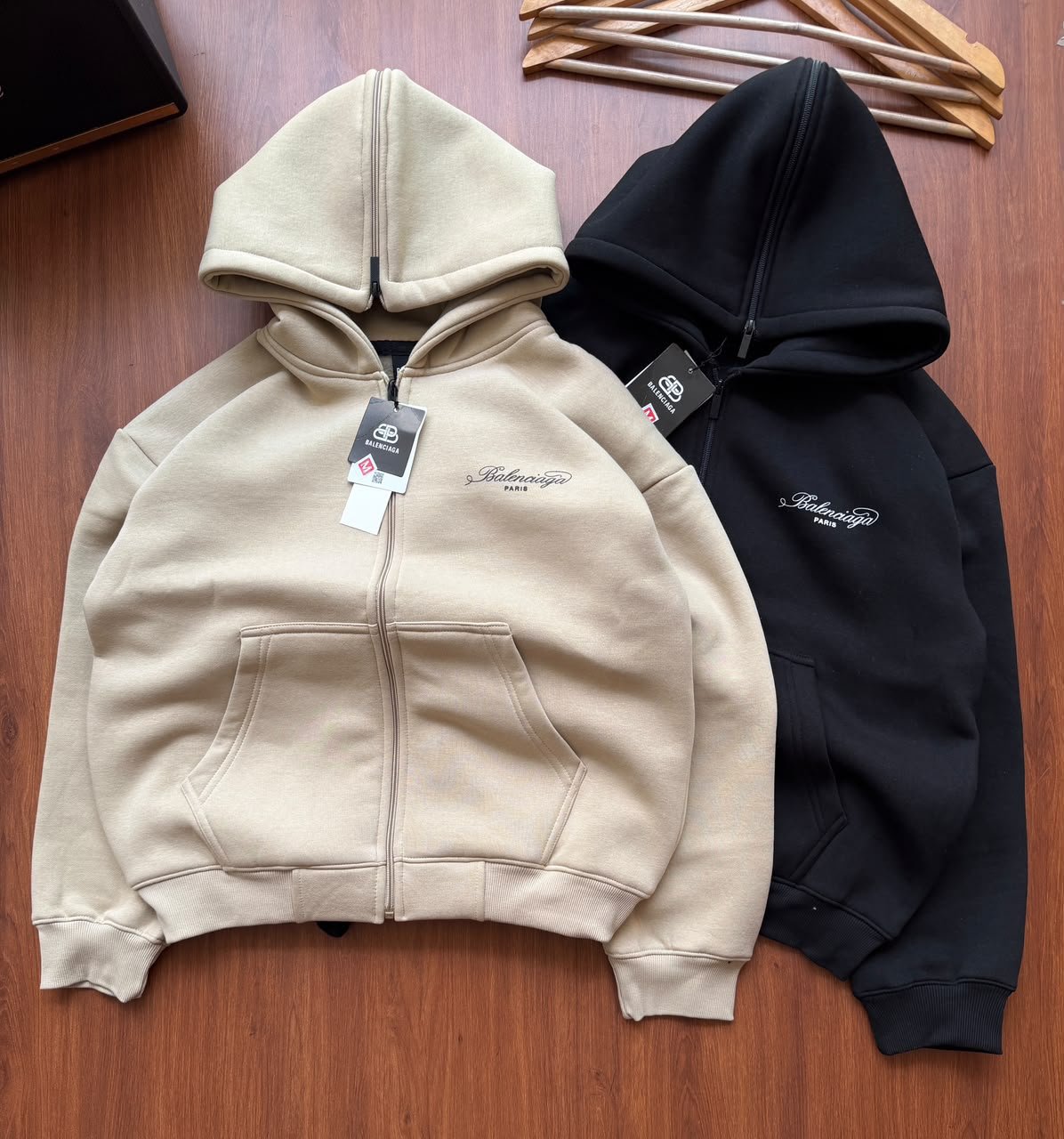 First Copy Balenciaga 400 GSM Zipper Hoodie - Image 3