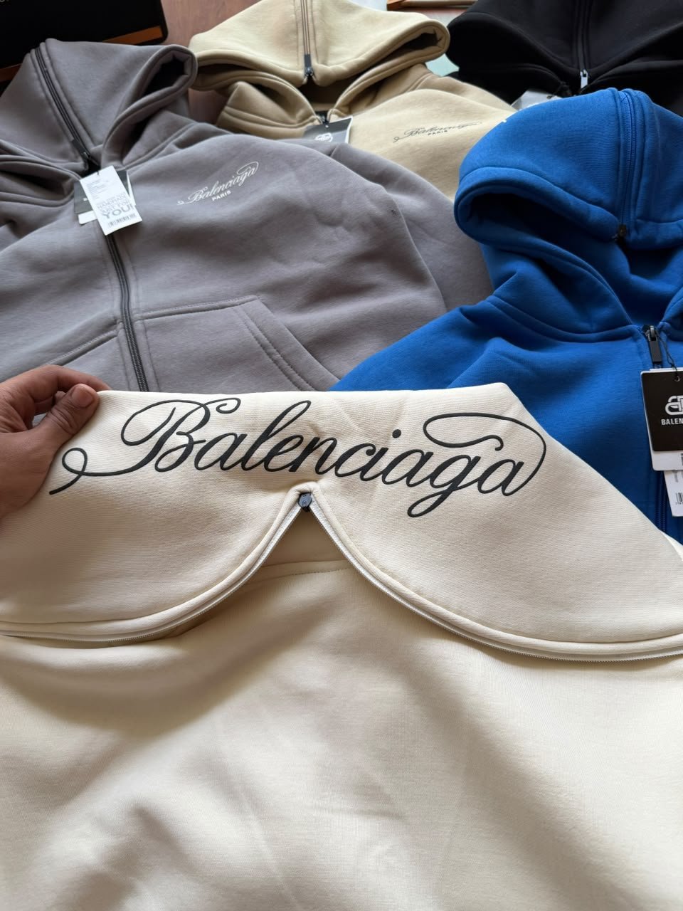 First Copy Balenciaga 400 GSM Zipper Hoodie - Image 4